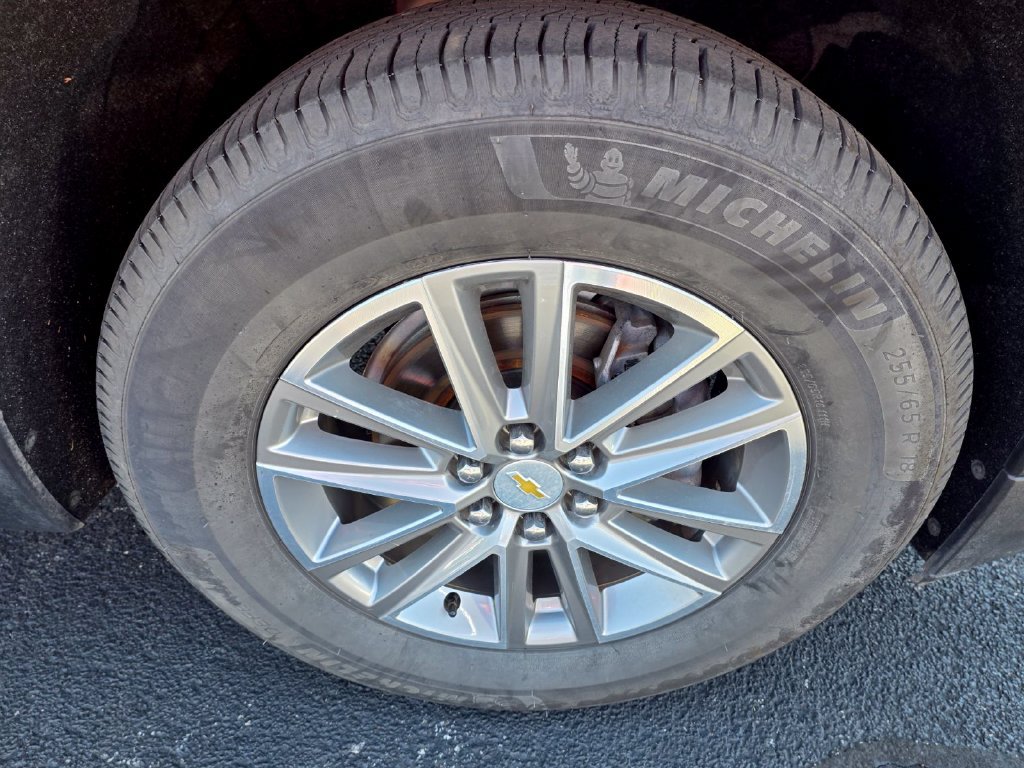 Used 2023 Chevrolet Traverse LT FWD image 10