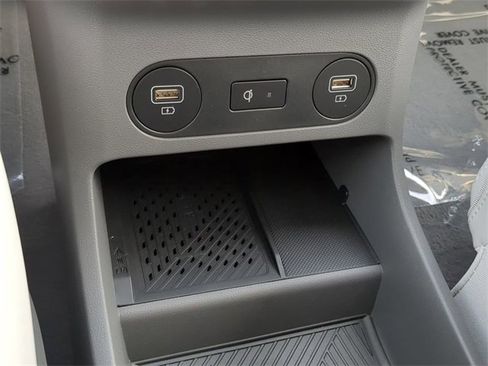 Certified 2023 Hyundai Ioniq 5 SEL w/ Cargo Package image 22