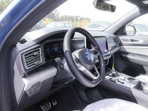 New 2026 Volkswagen Atlas Cross Sport SEL R-Line AWD/4WD image 21