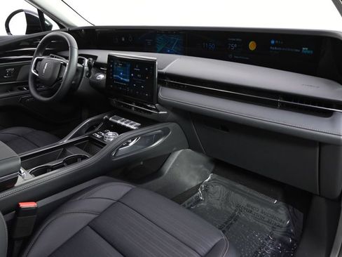 New 2026 Lincoln Nautilus Reserve w/ Jet Appearance Package AWD/4WD image 15