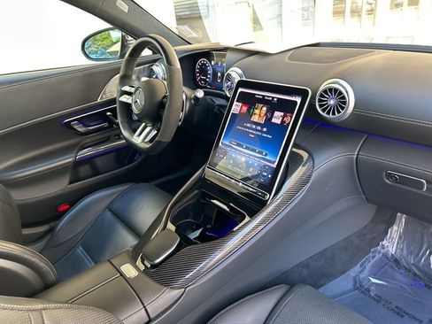 Used 2022 Mercedes-Benz SL 63 AMG 4MATIC image 30