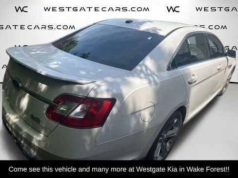 Used 2010 Ford Taurus SHO AWD/4WD image 4