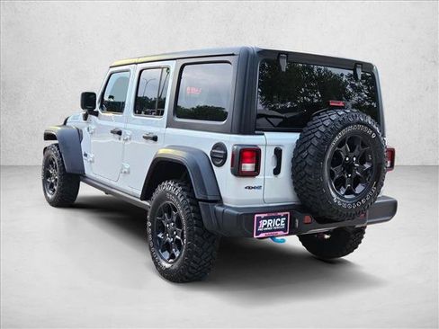 Used 2023 Jeep Wrangler Unlimited w/ Convenience Group AWD/4WD image 8