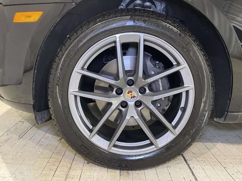 Certified 2026 Porsche Macan AWD/4WD image 14