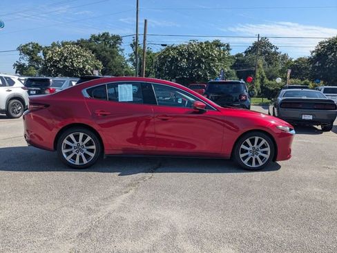 Used 2019 MAZDA MAZDA3 Sedan w/ Premium Package FWD image 2