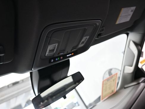 Used 2023 Chevrolet Silverado 1500 LT image 27