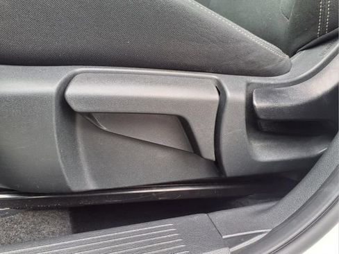 Used 2024 Nissan Rogue S AWD/4WD image 16