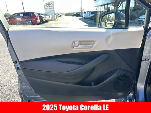 Certified 2025 Toyota Corolla LE w/ Convenience Package image 4