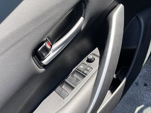 Certified 2024 Toyota Corolla SE image 10