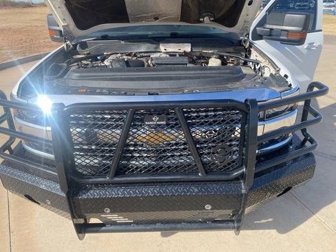Used 2018 Chevrolet Silverado 3500 LT w/ LT Convenience Package image 18