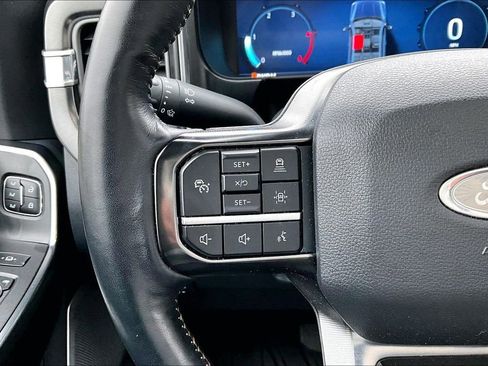 Used 2024 Ford F250 Platinum image 28