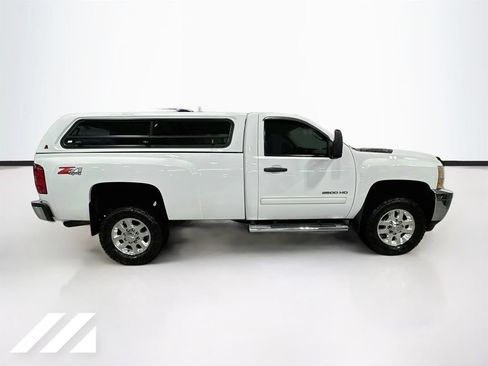 Used 2012 Chevrolet Silverado 2500 LT w/ Interior Plus Package AWD/4WD image 4