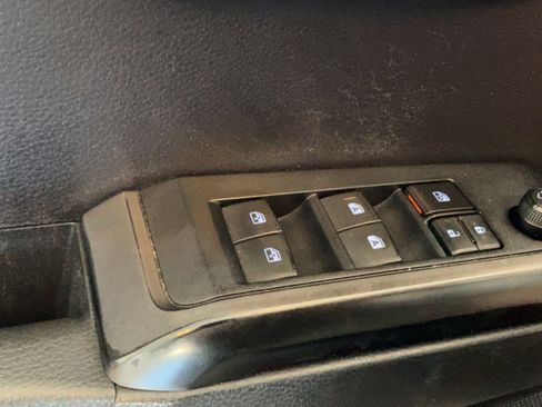 Used 2021 Toyota Tacoma TRD Sport RWD image 19