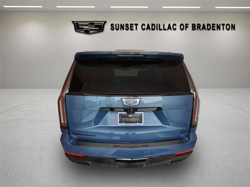 New 2025 Cadillac Escalade Sport Platinum w/ LPO, ONYX Package image 4