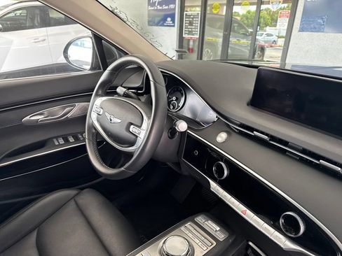 Used 2025 Genesis GV70 2.5T AWD/4WD image 14