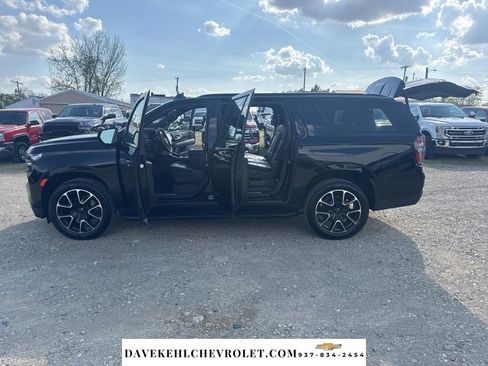 Used 2021 Chevrolet Suburban RST AWD/4WD image 56