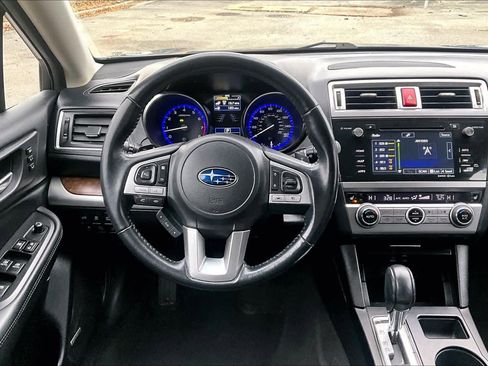 Used 2016 Subaru Outback 3.6R Limited image 5