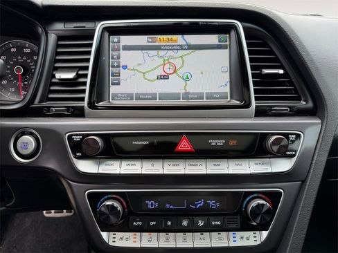 Used 2018 Hyundai Sonata Limited w/ Cargo Package image 10