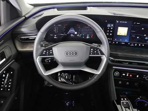 Used 2025 Audi Q5 Premium Plus w/ Premium Plus image 31