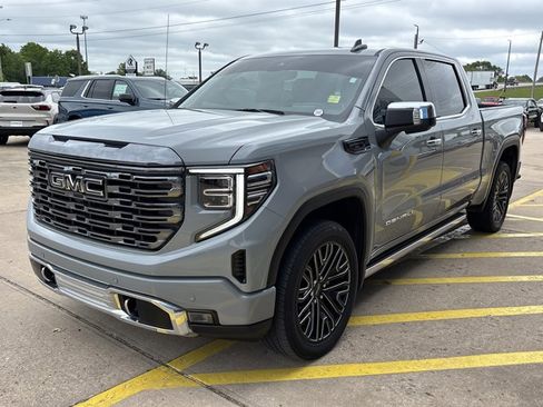 Used 2024 GMC Sierra 1500 Denali Ultimate AWD/4WD image 8