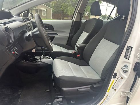 Used 2013 Toyota Prius C Two FWD image 11