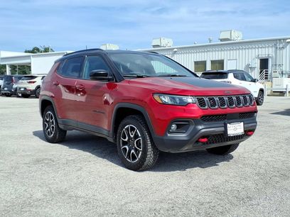 Used 2025 Jeep Compass Trailhawk