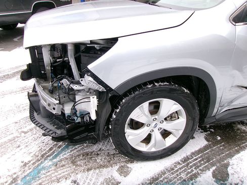 Used 2019 Subaru Ascent 8-Passenger image 4