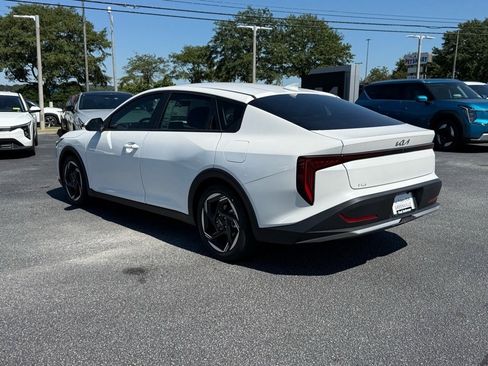 New 2025 Kia K4 EX image 5