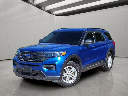 Used 2022 Ford Explorer XLT AWD/4WD image 1