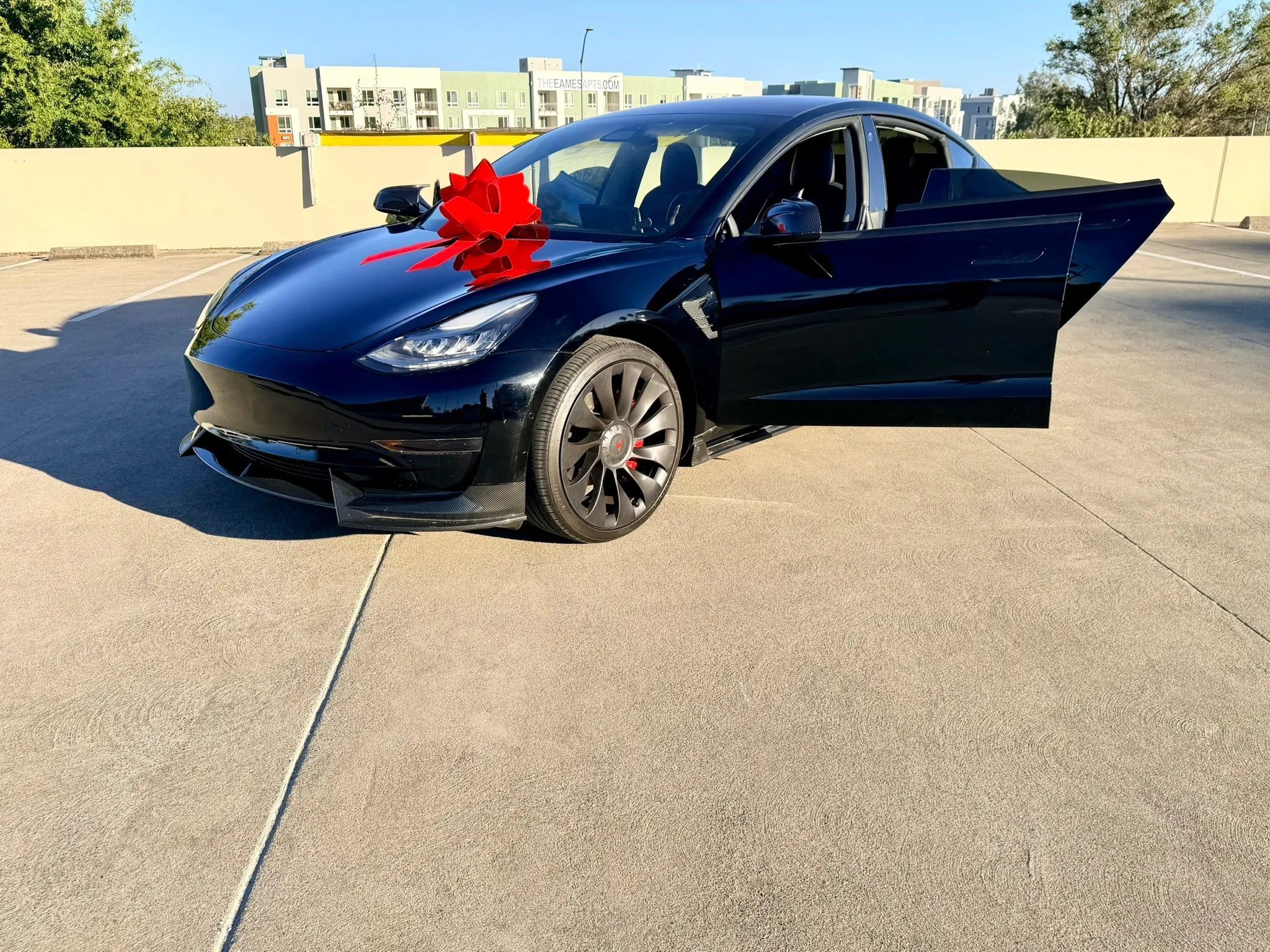 Used 2018 Tesla Model 3 Mid Range RWD image 34