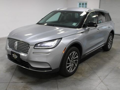 Used 2022 Lincoln Corsair AWD w/ Equipment Group 101A image 4