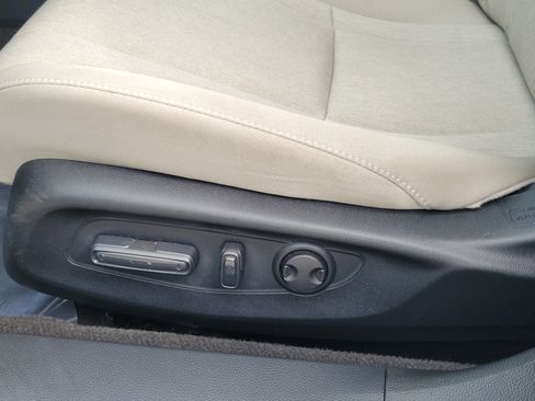 Used 2024 Honda Accord EX image 12