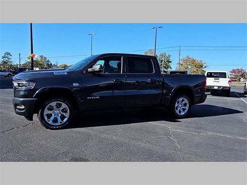 New 2026 RAM 1500 4x4 Crew Cab image 21
