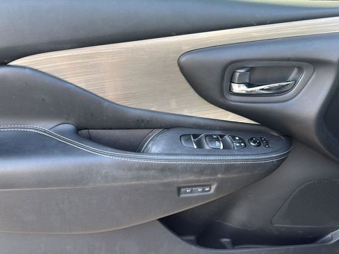 Used 2016 Nissan Murano Platinum AWD/4WD image 12