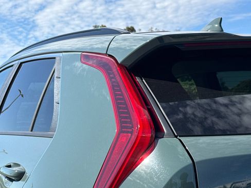 Used 2023 Kia Niro Wind FWD image 26