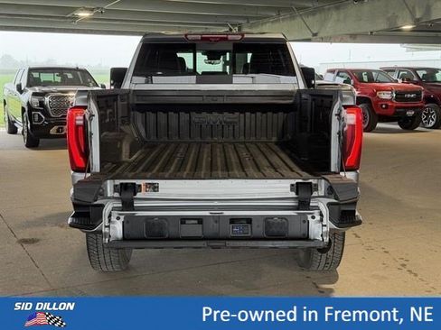 Certified 2025 GMC Sierra 3500 Denali Ultimate AWD/4WD image 5