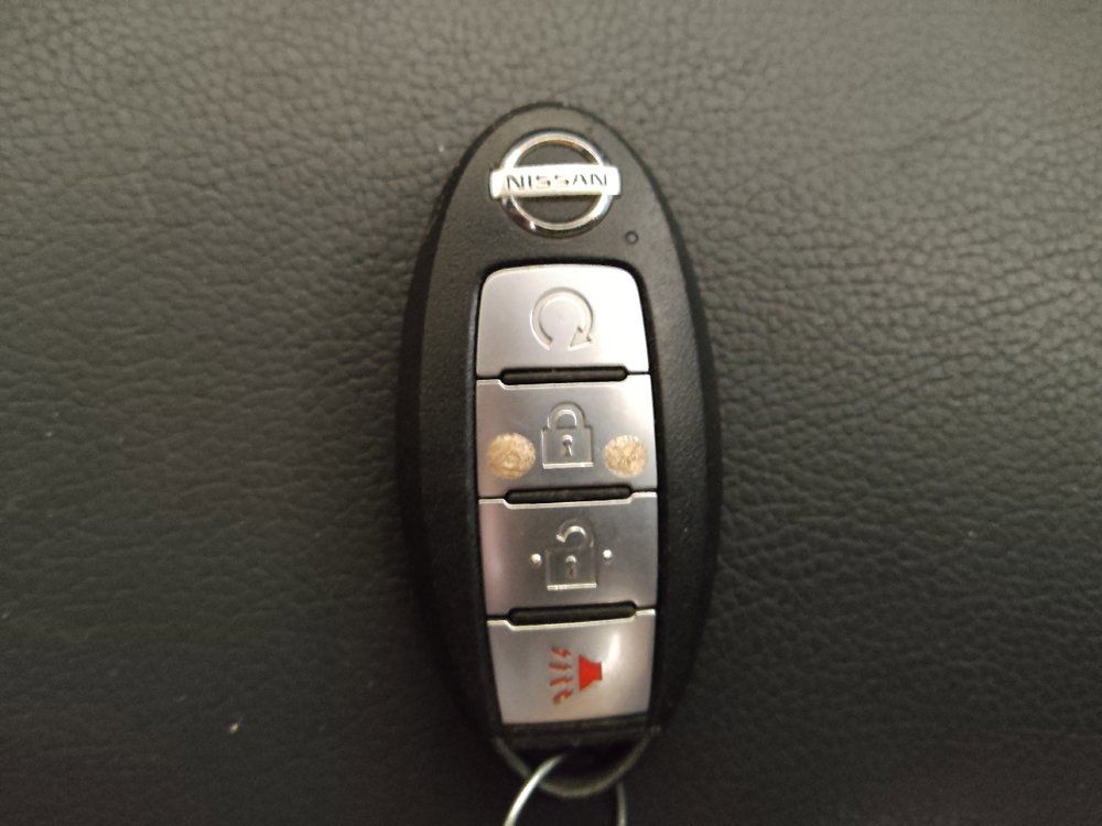 Used 2020 Nissan Kicks SR w/ SR Premium Package FWD image 32