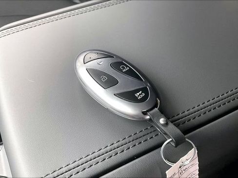 New 2026 Hyundai Santa Fe SE image 32