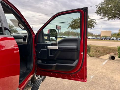 Used 2021 Ford F350 Lariat w/ Lariat Ultimate Package AWD/4WD image 16