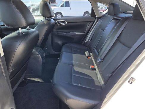 Used 2017 Nissan Sentra SL w/ SL Premium Technology Package image 7