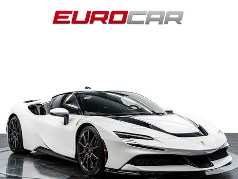 Used 2021 Ferrari SF90 Stradale AWD/4WD image 7