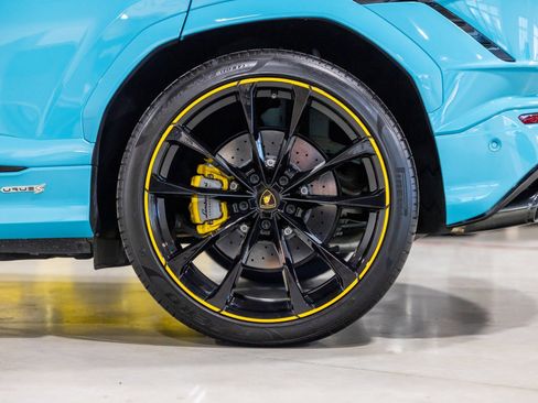 Used 2024 Lamborghini Urus S image 16