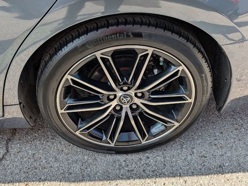 Used 2019 Toyota Avalon Touring image 26