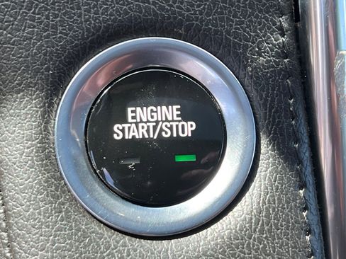 Used 2018 Cadillac Escalade Luxury image 22