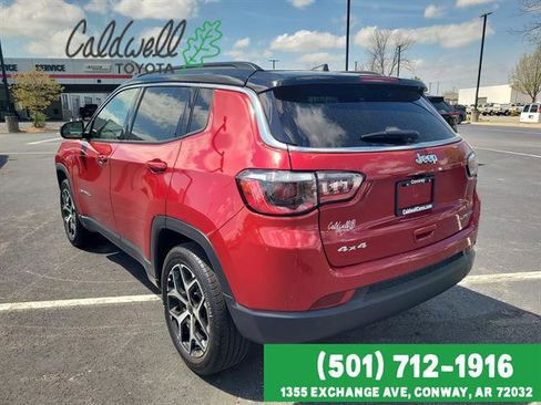 Used 2025 Jeep Compass Limited AWD/4WD image 7