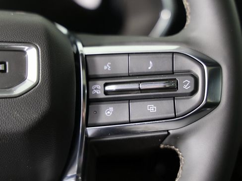 Used 2025 GMC Canyon Denali image 68