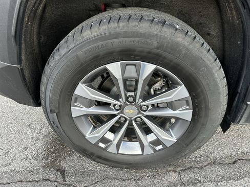 Used 2026 Chevrolet Equinox LT w/ Convenience Package II image 9