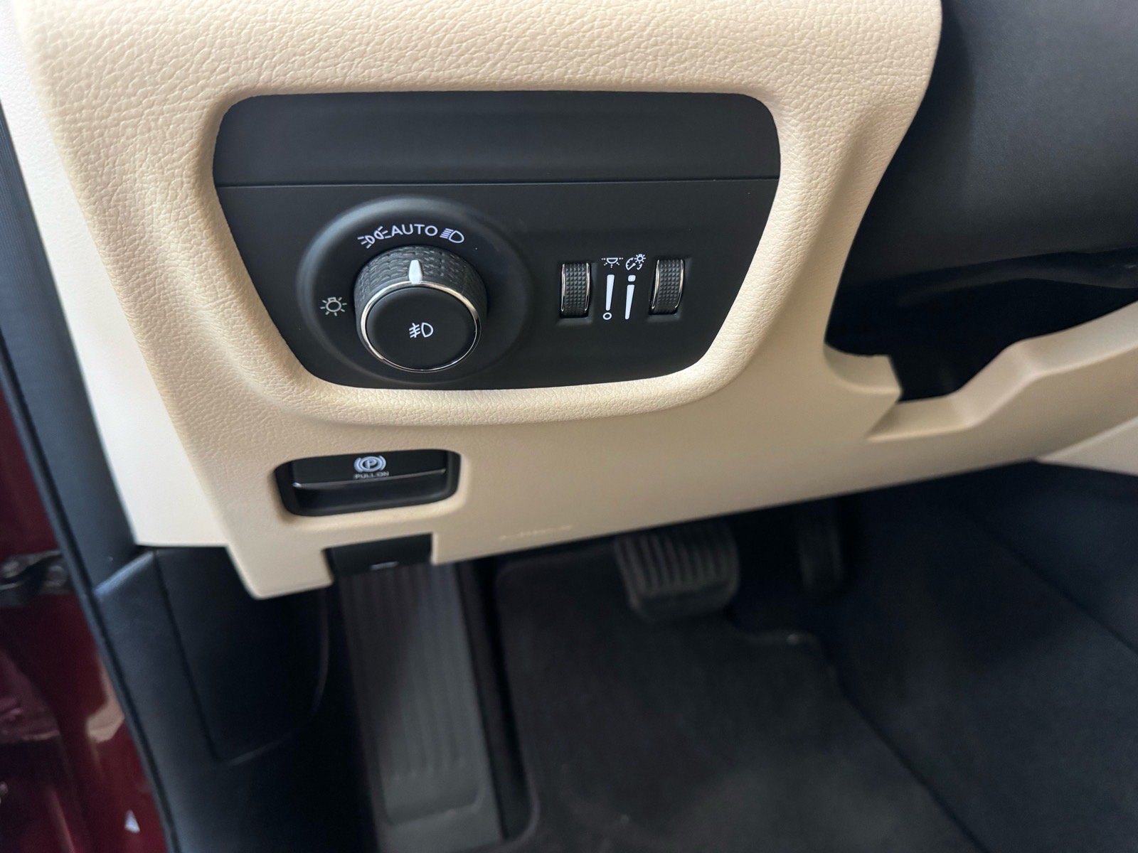 Used 2022 Jeep Grand Cherokee Limited AWD/4WD image 20