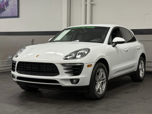 Used 2017 Porsche Macan S image 6