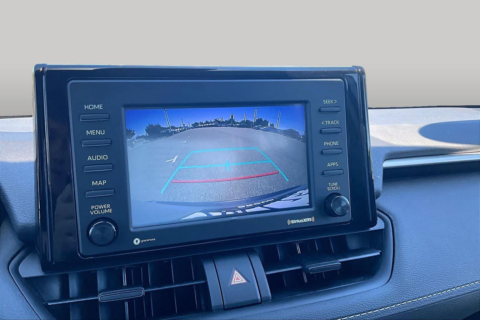 Used 2022 Toyota RAV4 XLE AWD/4WD image 26